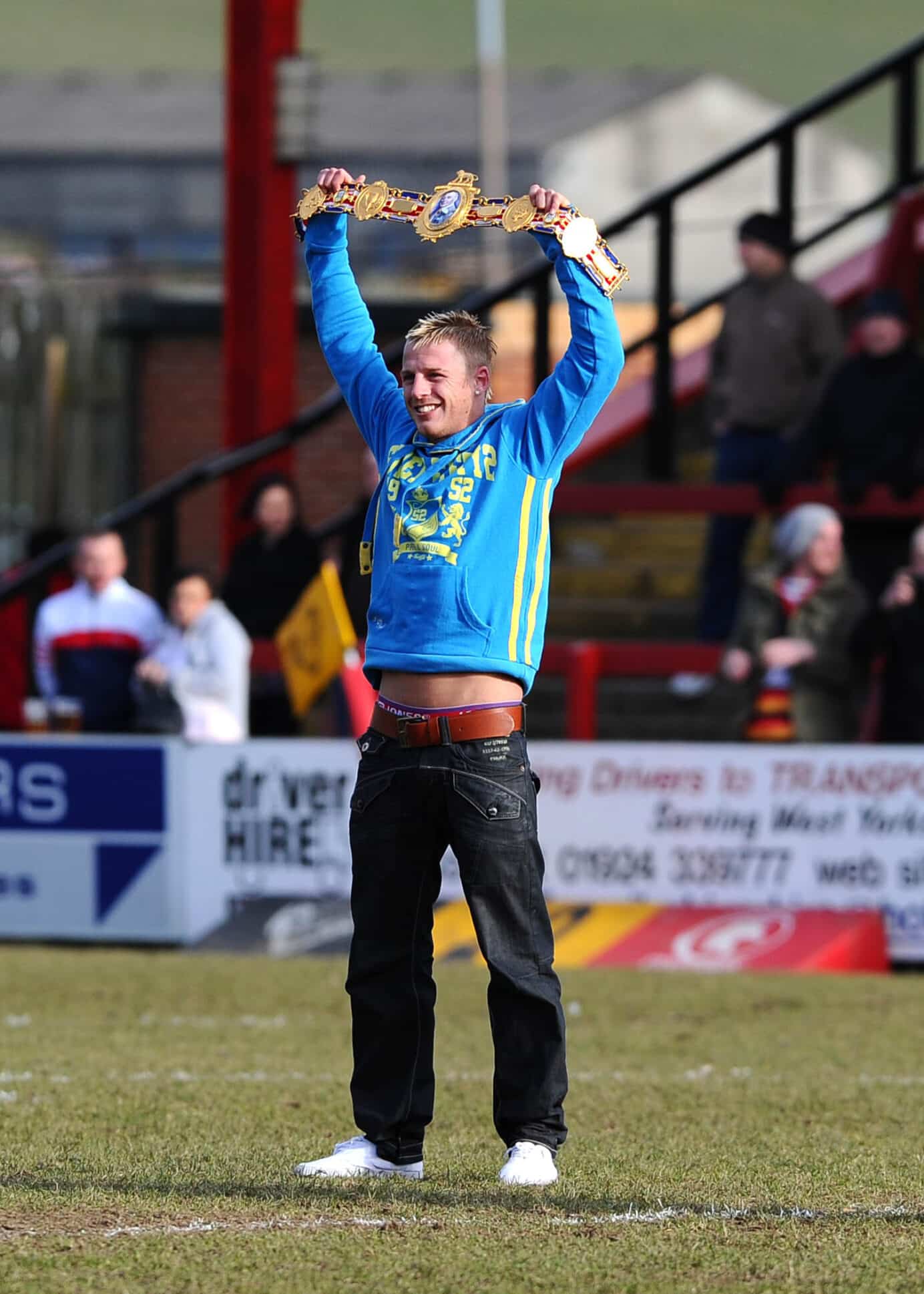 2010 - Dewsbury v Featherstone - Gary Sykes dewsbury british title holder 3